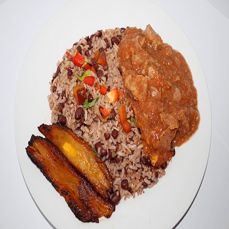 Pinto con Carne en Salsa + Bebida Caliente 12oz