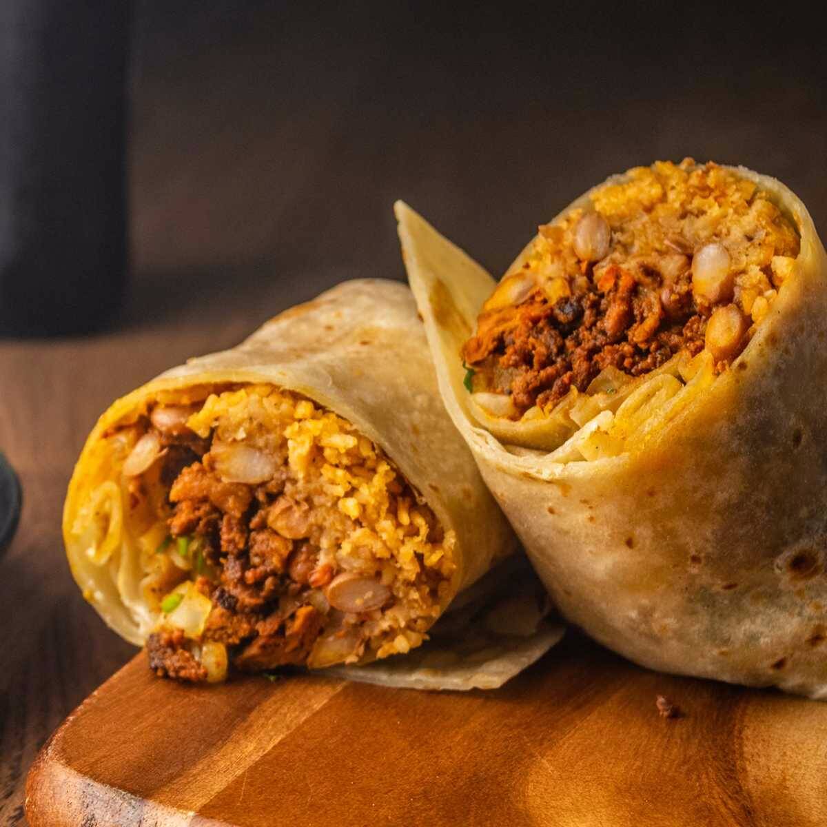 Mega burrito de pastor