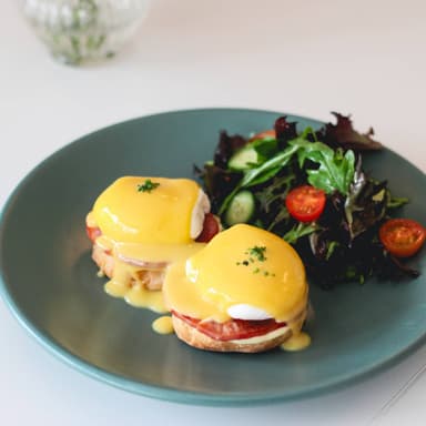 Huevos Benedictinos