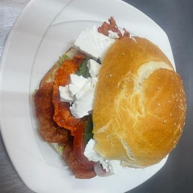 Cemita de Carne Enchilada .