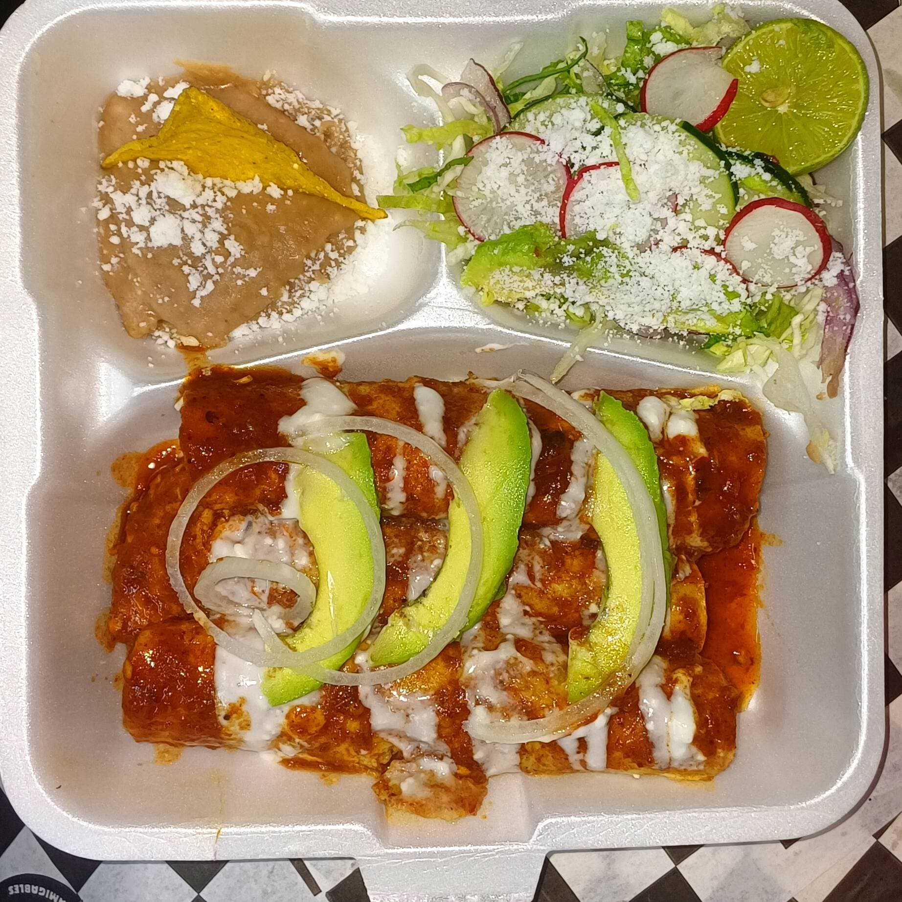 ENCHILADAS  ROJAS  DE POLLO