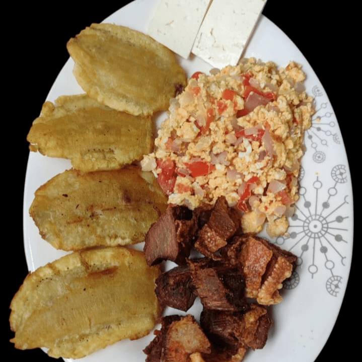 BANDEJA COSTEÑA CHICHARRON