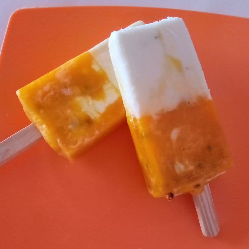 Paleta Caribeña con Coco y Maracuyá
