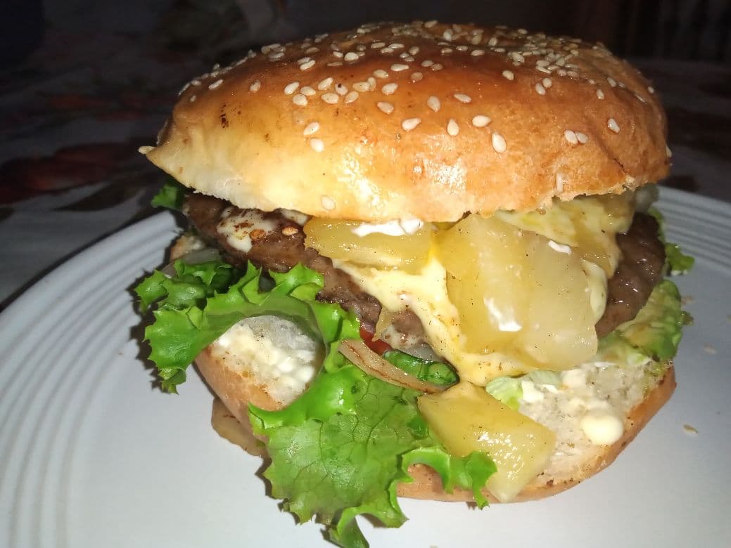 Pizza Burger Hawiana