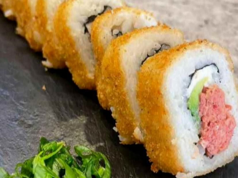Open sushi