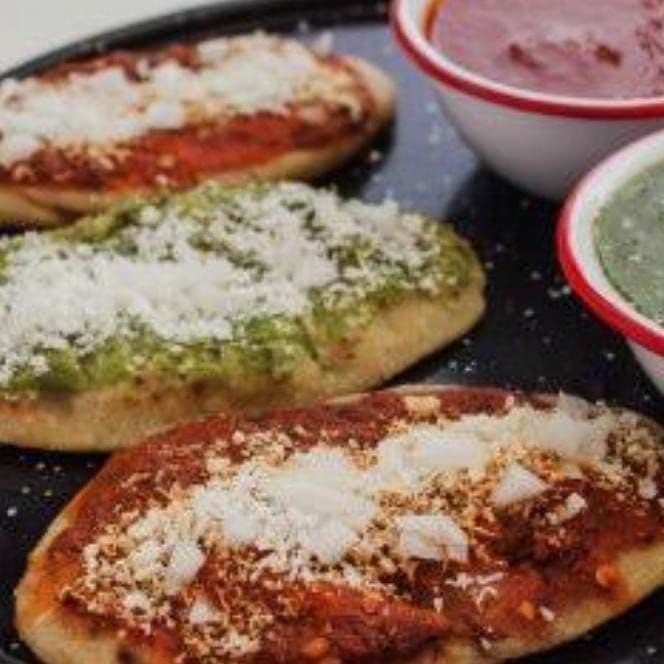 Sopes de papa con chorizo + chori queso