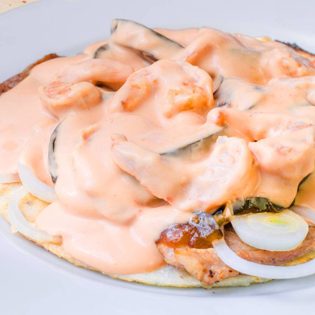 Arepa de Cerdo con Camarones