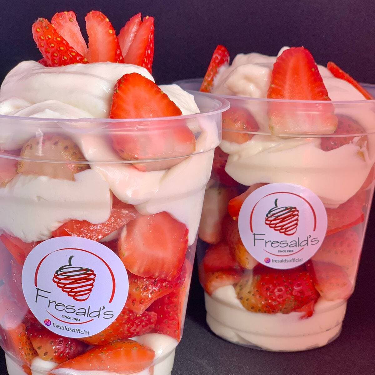 Combo 2 Fresas con Crema 12 Onz