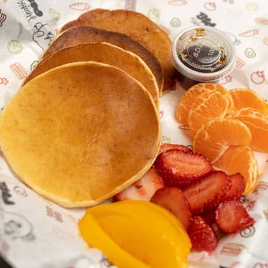 Combo Hot Cakes + Latte