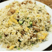 鸡肉炒饭 Pollo arroz frito