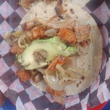 Taco Mixto Chorizo Argentino, Chistorra y Longaniz