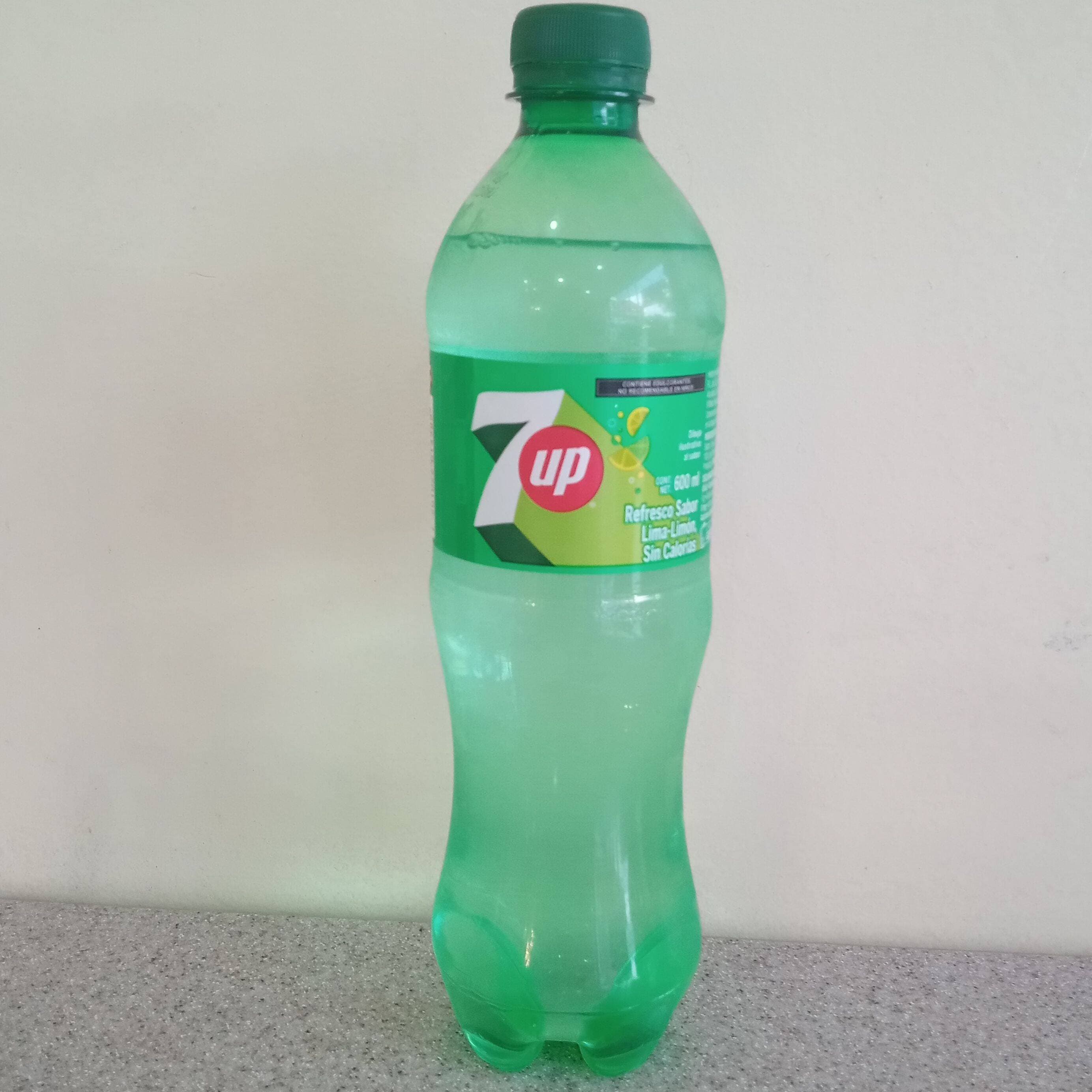 7 Up 600ml 🎈七喜