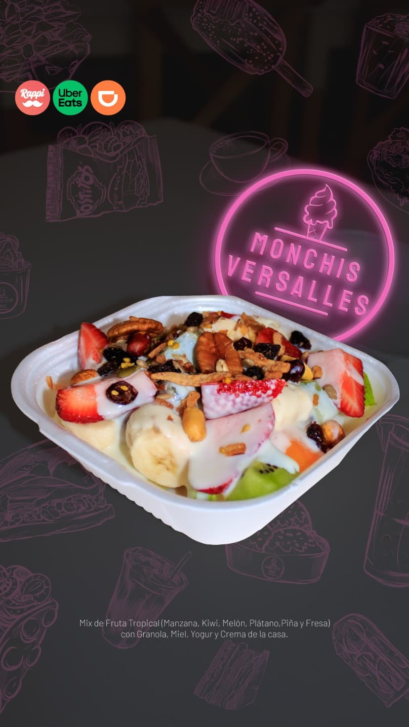 MONCHIS VALLARTA