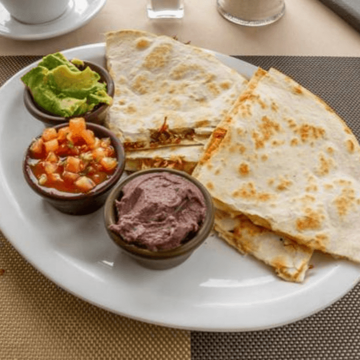 Quesadilla de Pollo o Carne