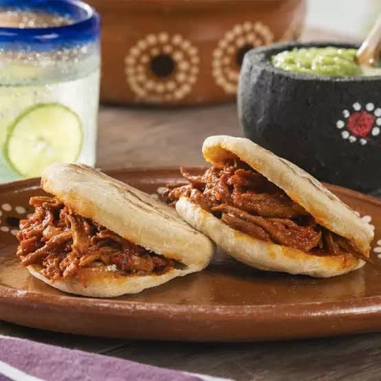 Gorditas deshebrada