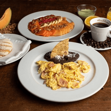 DESAYUNO TRADICIONAL (HUEVOS AL GUSTO)