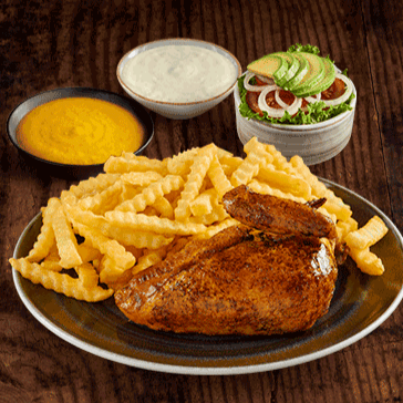 1/4 Pollo con Papas y Ensalada
