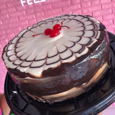 Pastel Cuatro Chocolates