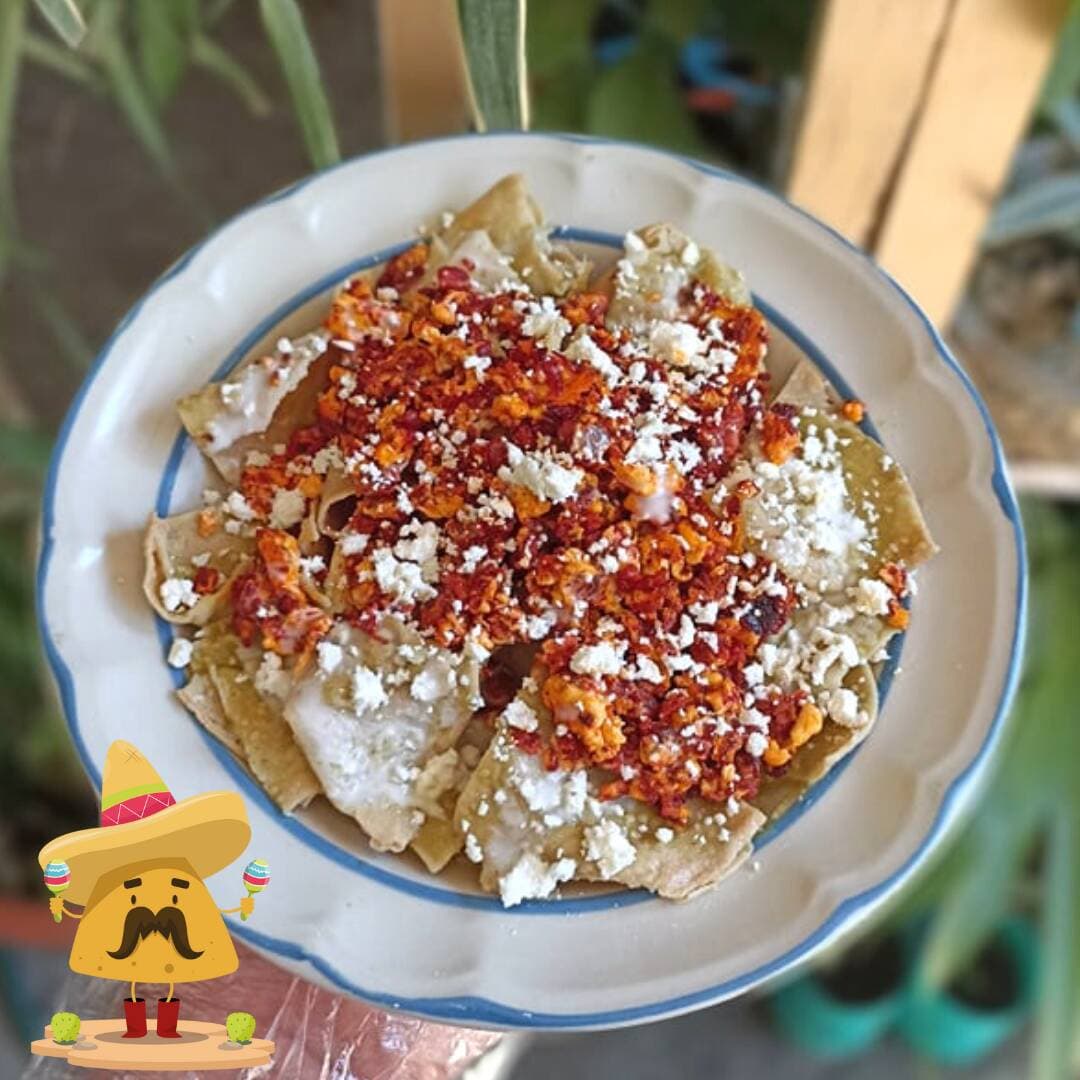 Chilaquiles Huevo con Chorizo