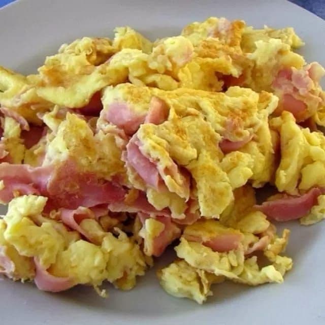 Huevo con Jamón