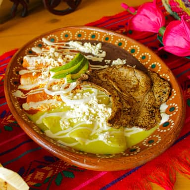Enchiladas Huastecas (Media Orden)