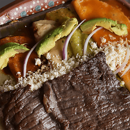 Enchiladas Huastecas Acompañadas