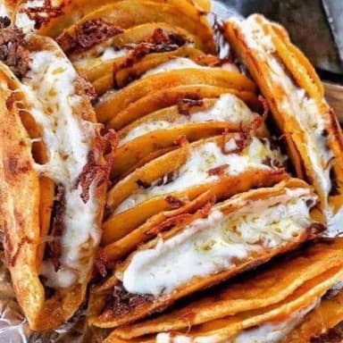 Taqueso de Birria de Surtido