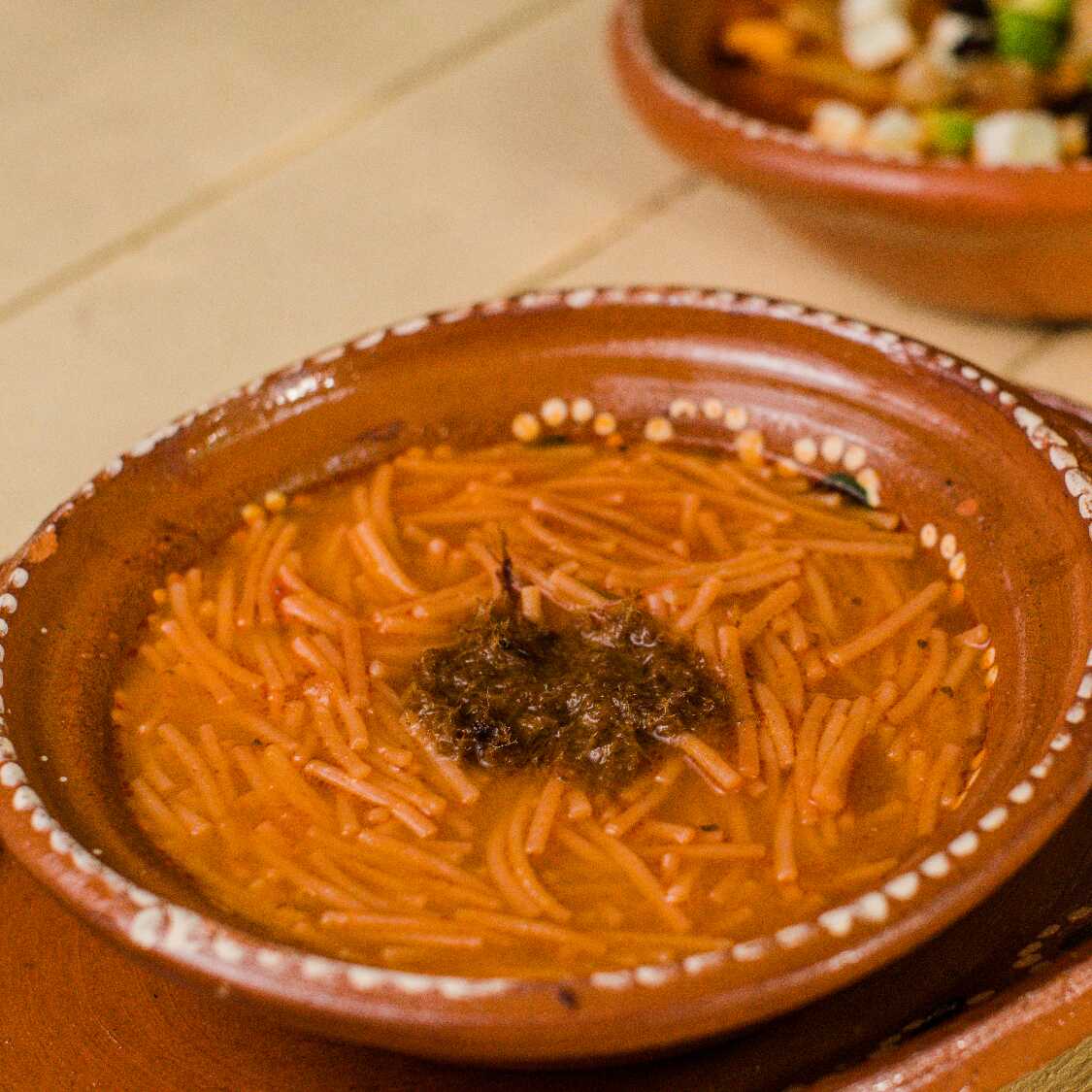 Sopa de Fideos con Carne Seca