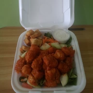 ENSALADA DE BONELESS