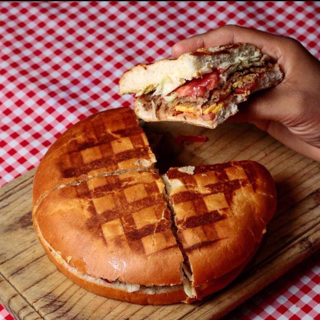 HAMBURGUESA GIGANTE