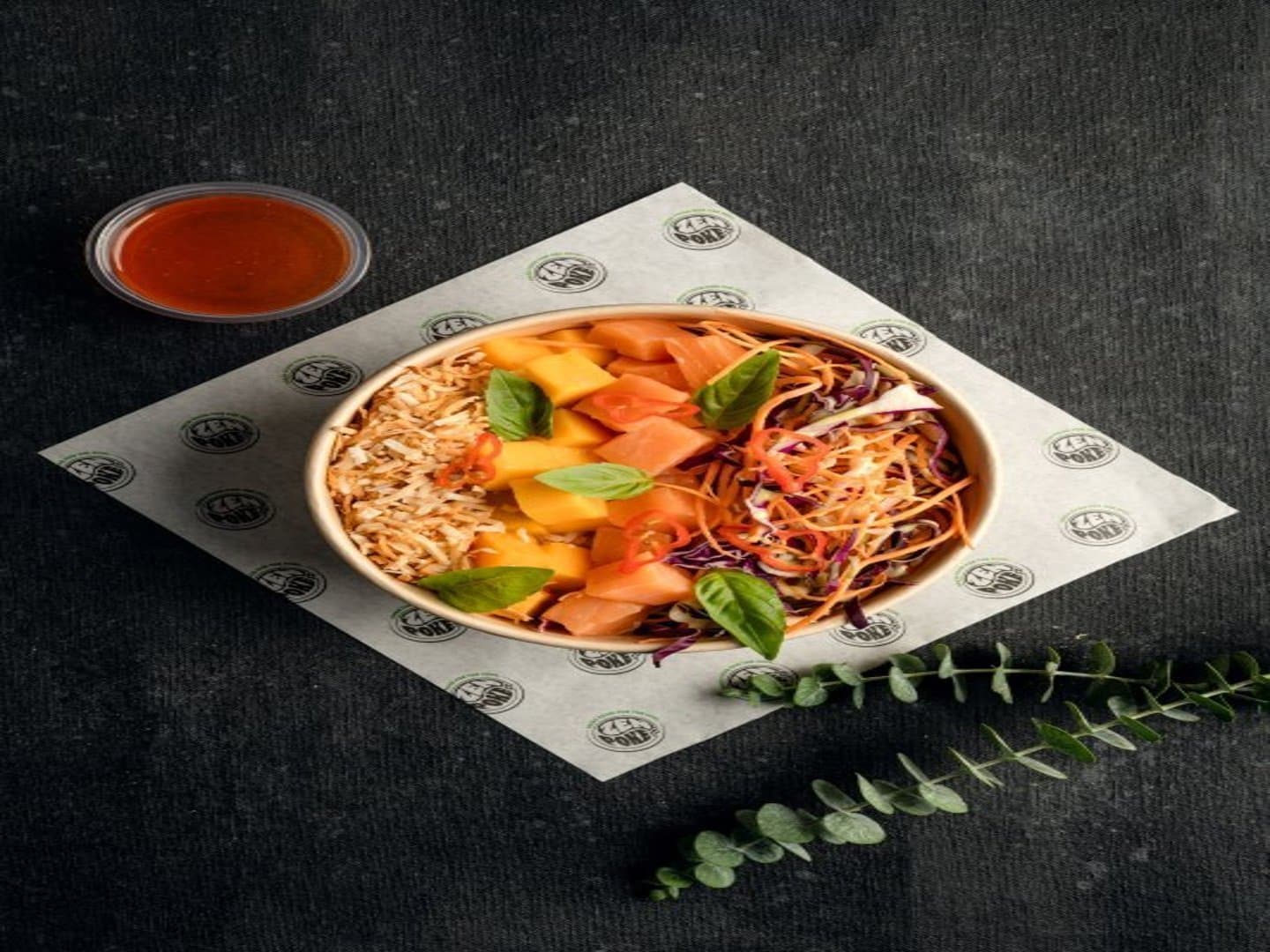 Poke Mango Salmon mediano