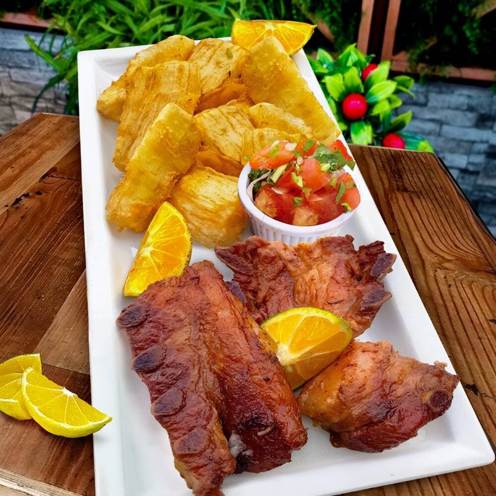 Chicharrón + Yuca Frita