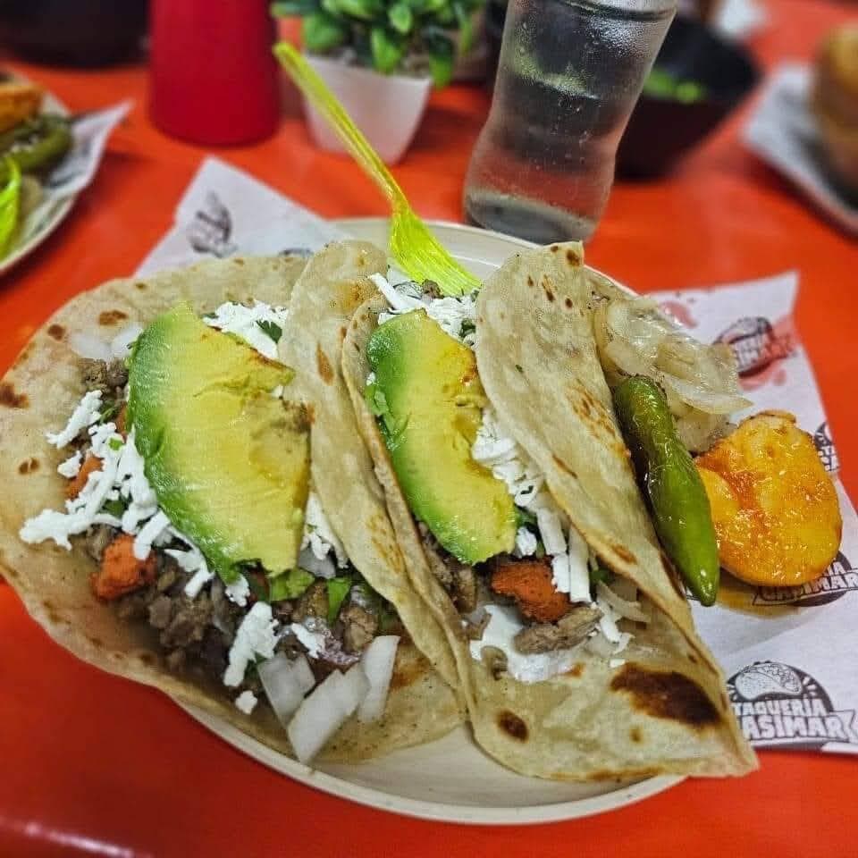 Tacos de Harina de Bistec