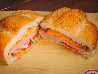 Torta chetumal (3 quesos)
