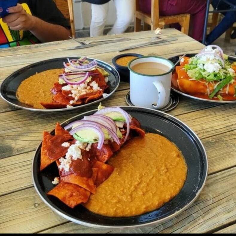 Chilaquiles Rojos, Verdes o Mixtos
