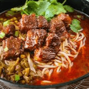 牛肉面fideos con Carne