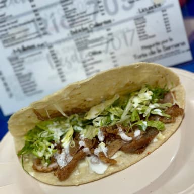 Quesadilla de Harina con Milanesa