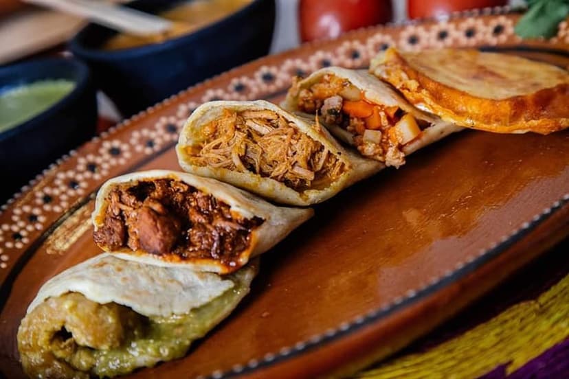 Fonda y Antojitos La Caprichosa (Plaza Krystal)