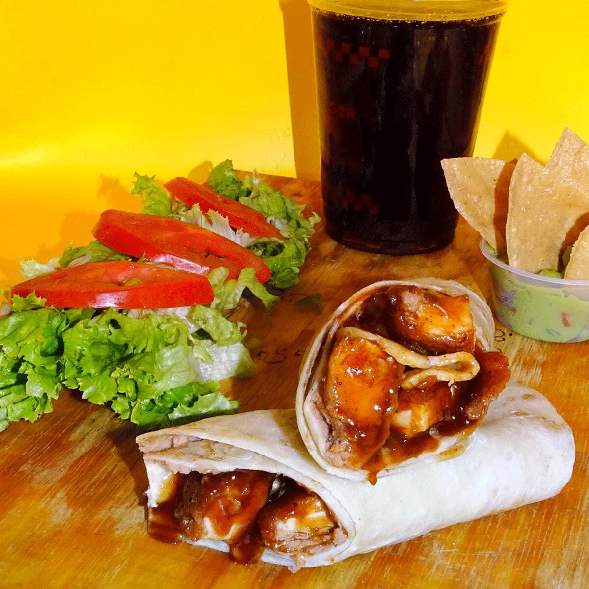 Combo Burrito Chicken Crujiente Bbq Primavera