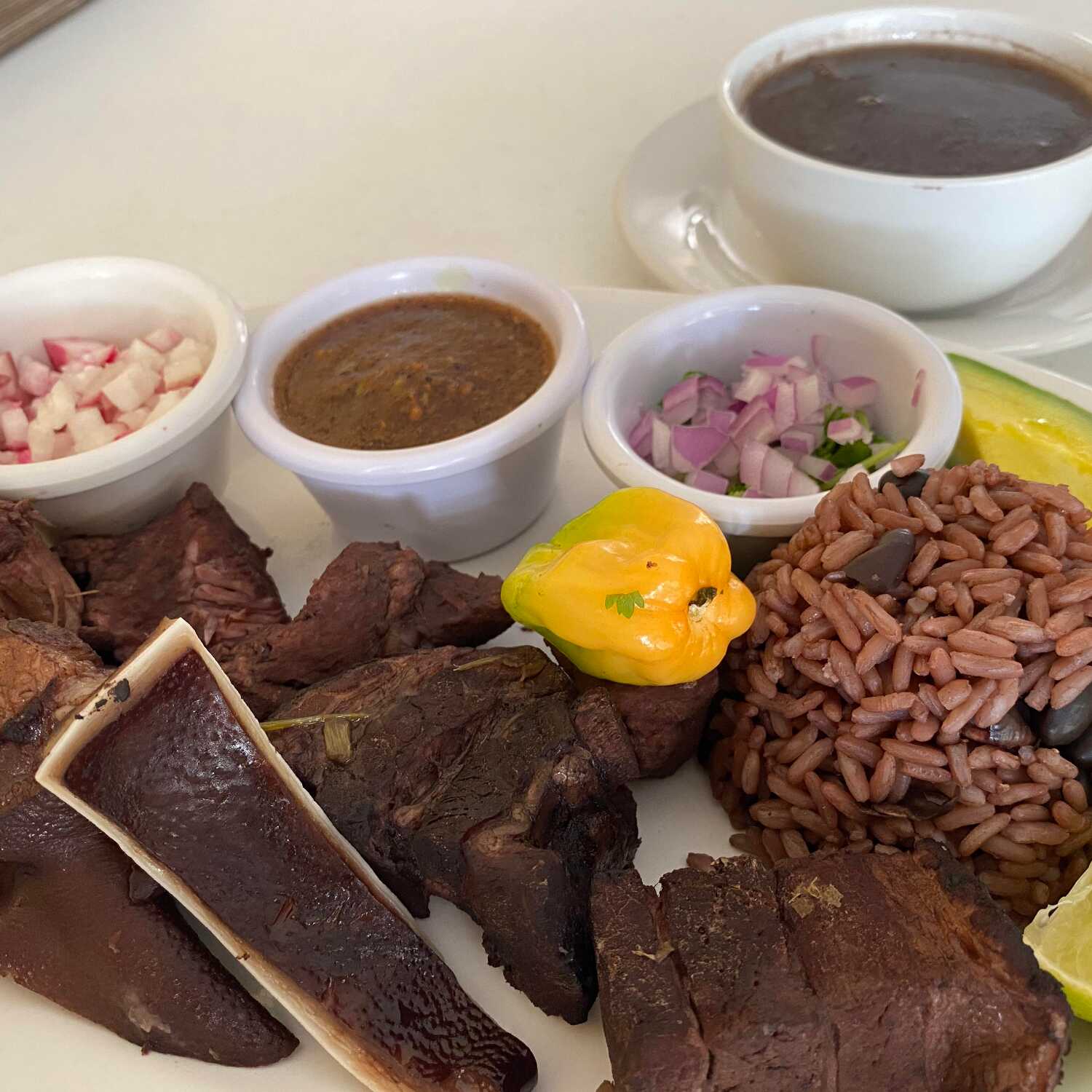 Frijol con Puerco