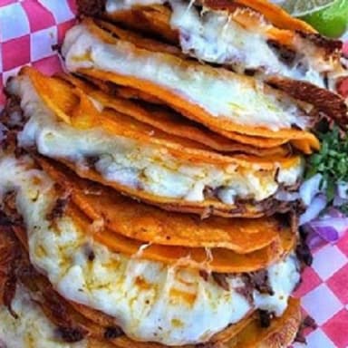 Combo Llenón ( 2 Barbacoa Dorados + 2 Barbaqueso)