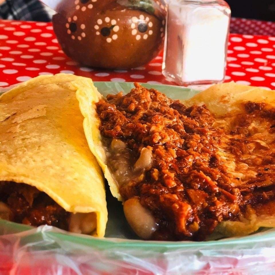 Quesadilla con Guisado