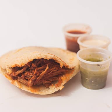 Gordita de Carne con Chile