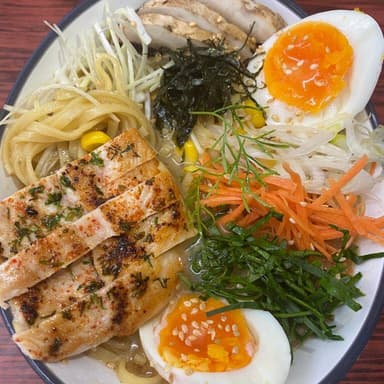Ramen+Sushi(6Bocados)+2KaniKroch+Gaseosa 250 Ml