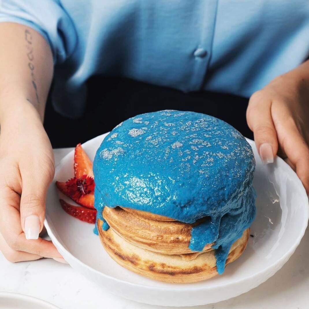 Flufly Blue Pancakes
