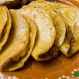TACO DE PIERNA CERDO ADOBADA