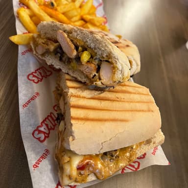 Sándwich de Lomito