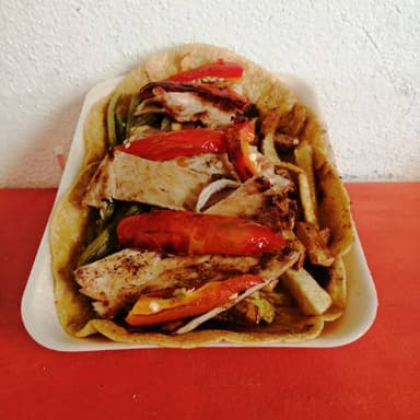 TACO COMBINADO BISTECK Y LONGANIZA