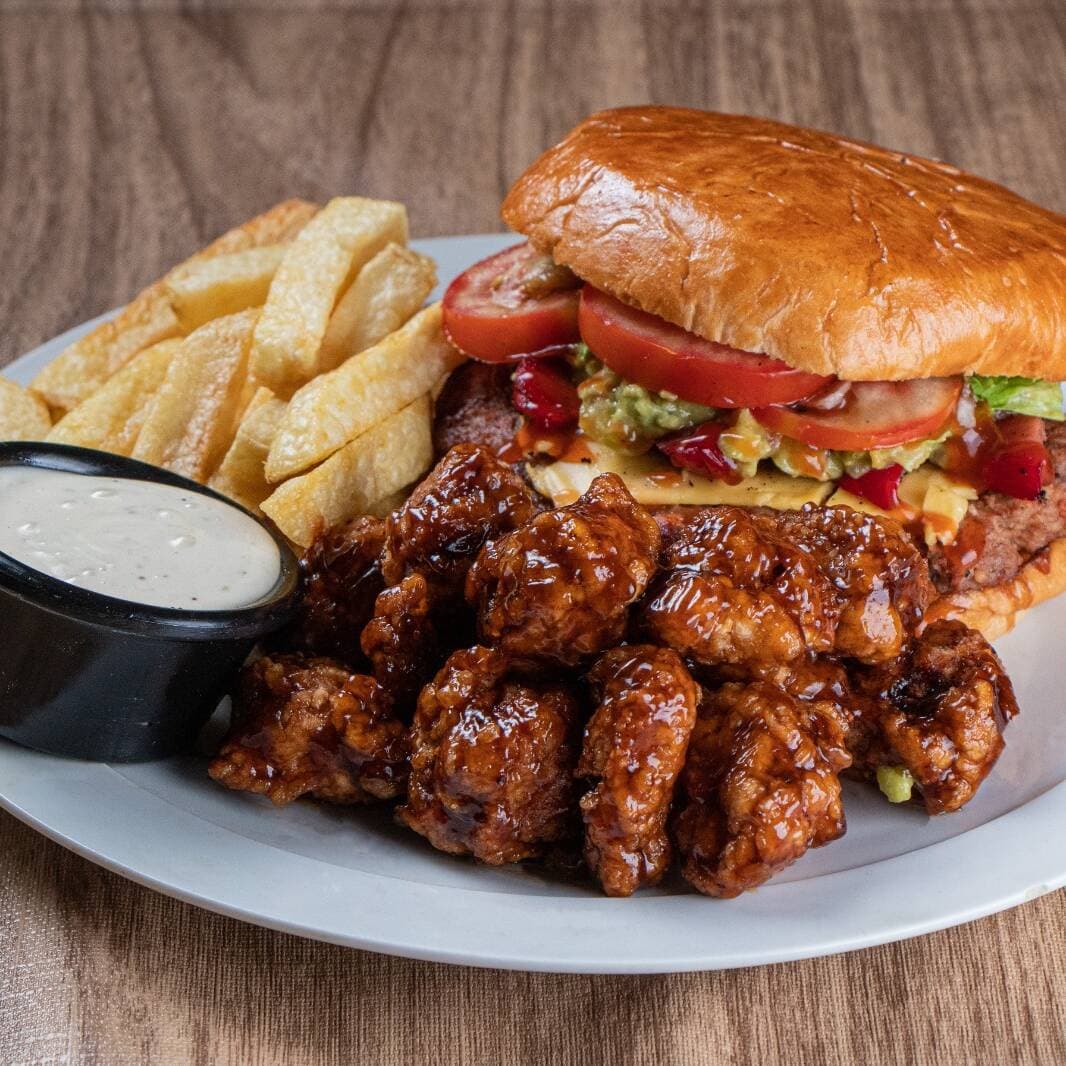 Combo Hamburguesa + Boneless