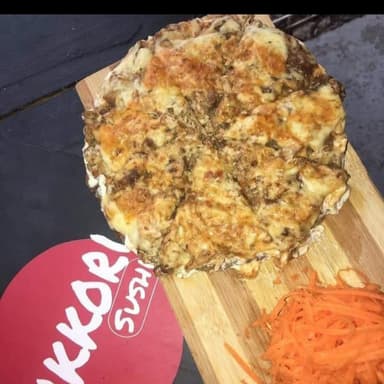 Sushi pizza